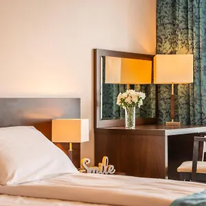 https://laba-koobrzeg-apartamenty-aquarius.kolobrzeghotels.com